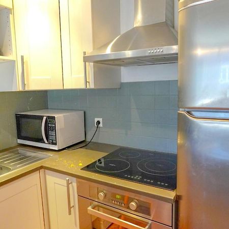 l'Appartamento New Sunny Flat Near Montorgeuil Parigi Esterno foto