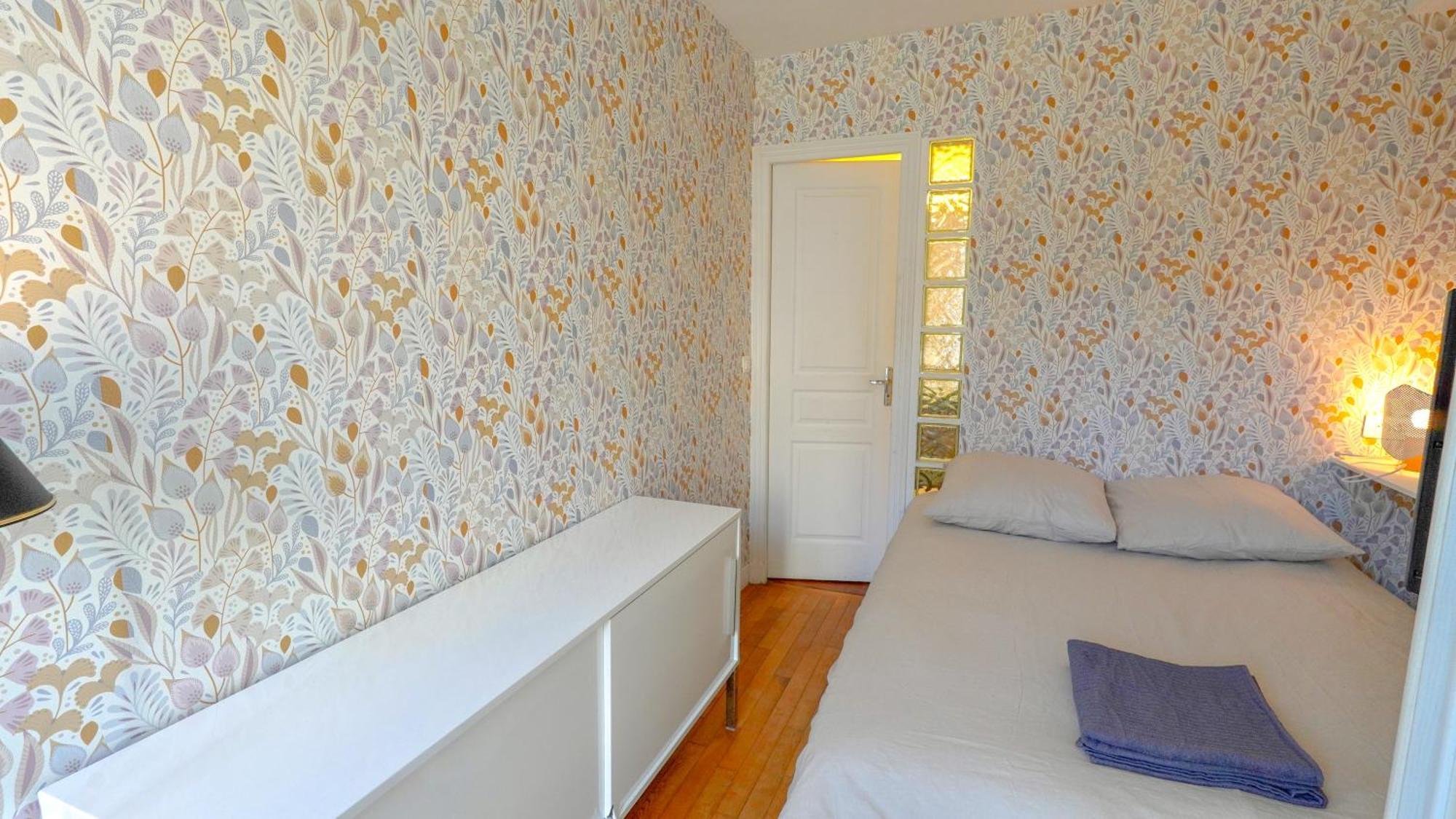 l'Appartamento New Sunny Flat Near Montorgeuil Parigi Esterno foto